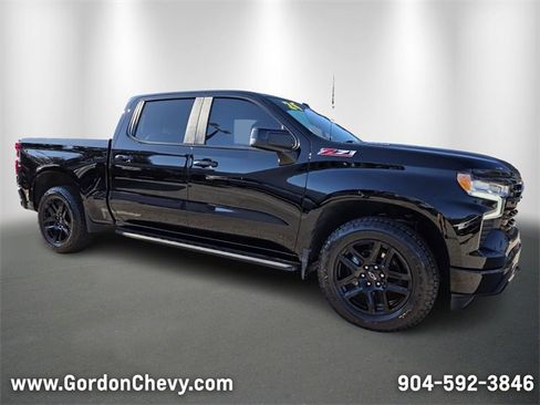 Used 2024 Chevrolet Silverado 1500 RST image 8