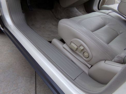 Used 2003 Cadillac De Ville Sedan w/ Comfort & Convenience Package image 63