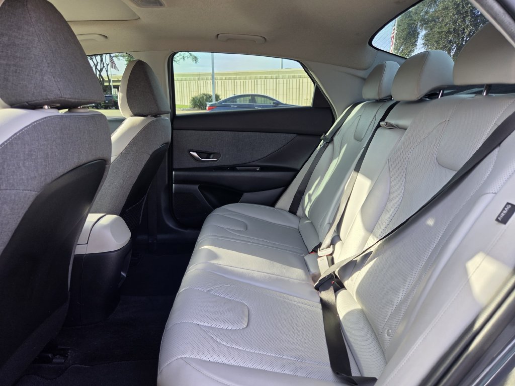 Used 2024 Hyundai Elantra Limited FWD image 29