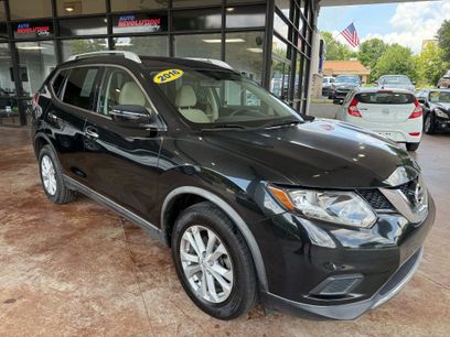 Used 2016 Nissan Rogue SV