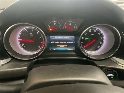 Used 2018 Buick Regal Preferred w/ Sights and Sounds Package AWD/4WD image 18