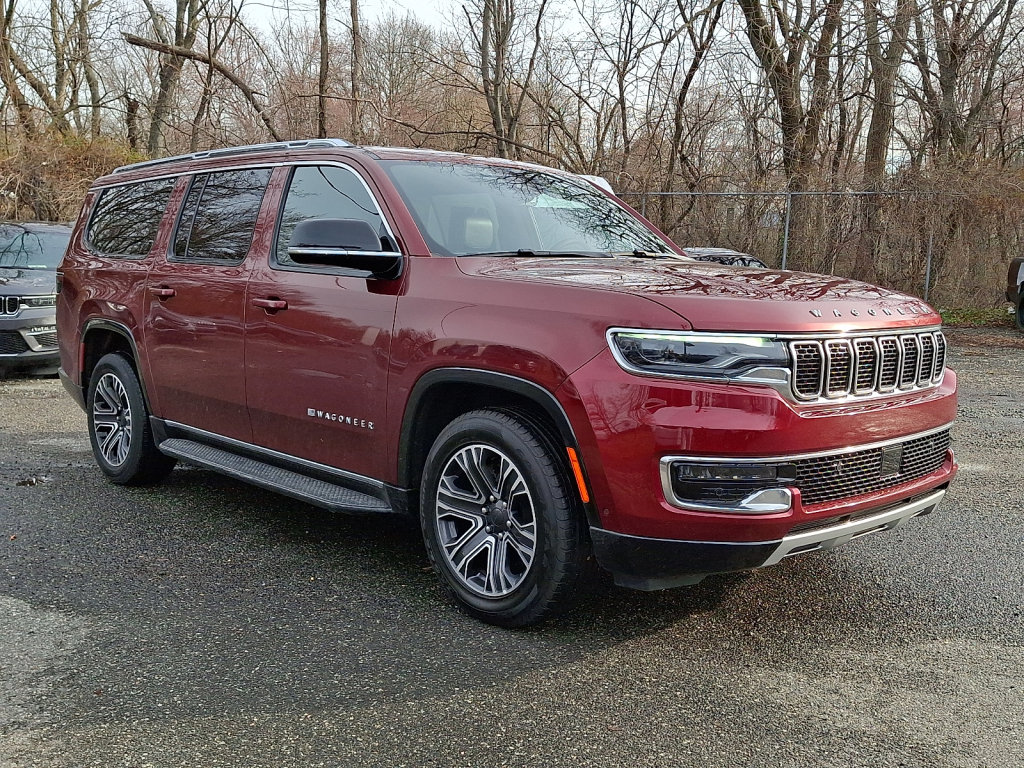 Used 2024 Jeep Wagoneer L Series II w/ Flexible Seating Group AWD/4WD image 6