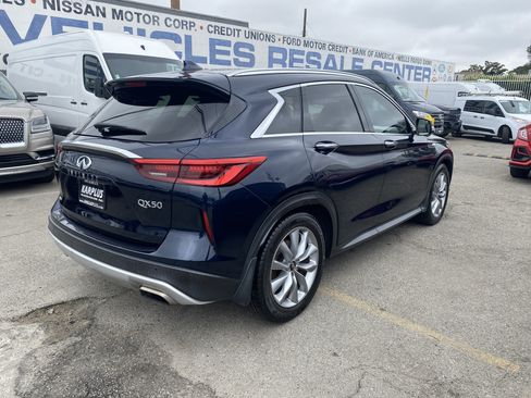 Used 2020 INFINITI QX50 Essential w/ Convenience Package AWD/4WD image 8