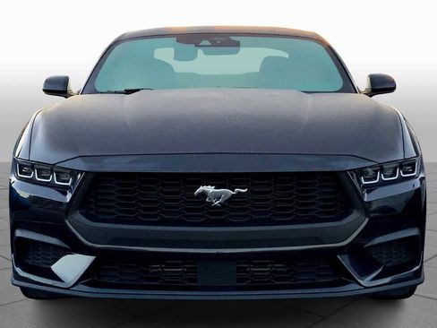 Used 2024 Ford Mustang Coupe image 5
