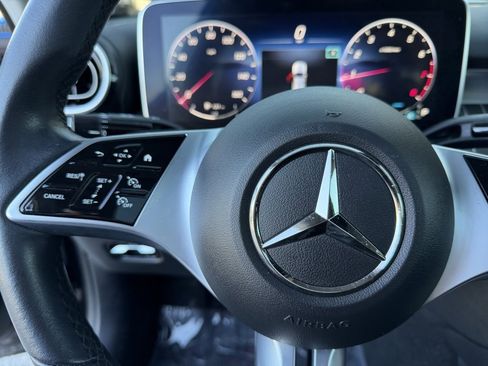 Used 2023 Mercedes-Benz C 300 Sedan image 18