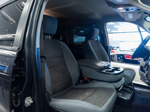 Used 2019 RAM 1500 Big Horn AWD/4WD image 15