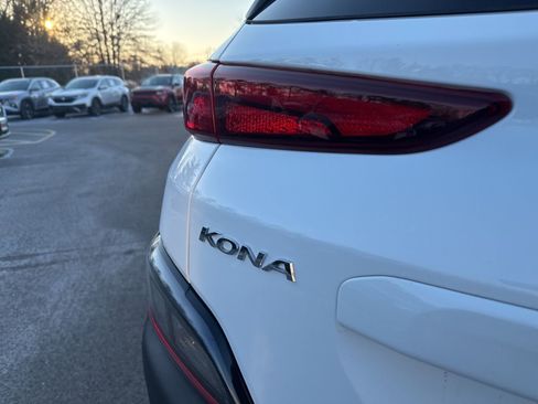 Used 2023 Hyundai Kona SEL image 10