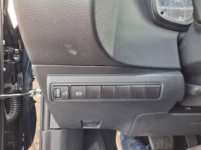 Used 2024 Toyota Corolla LE FWD image 71