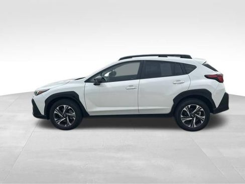 Used 2025 Subaru Crosstrek 2.5i Premium AWD/4WD image 6
