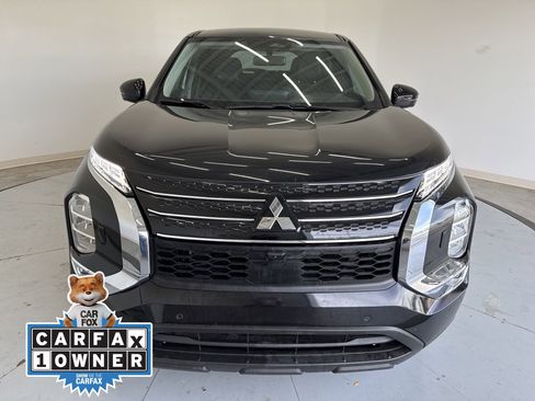 Used 2024 Mitsubishi Outlander SE image 8