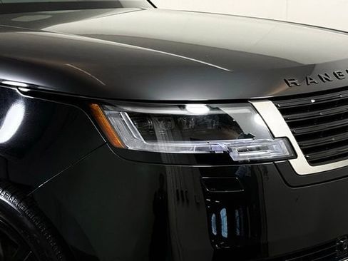 Certified 2025 Land Rover Range Rover SV image 15