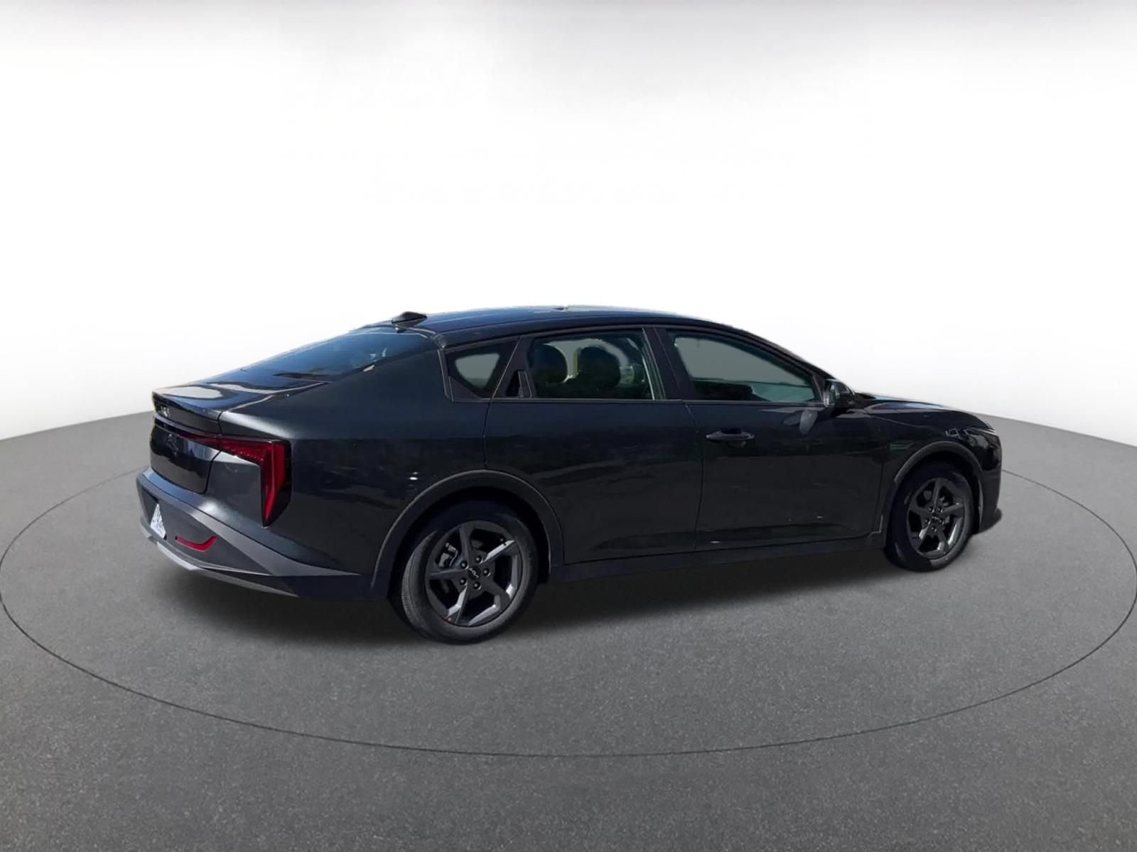 Used 2025 Kia K4 FWD image 14