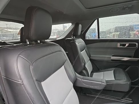 Used 2023 Ford Explorer XLT w/ Equipment Group 202A AWD/4WD image 56