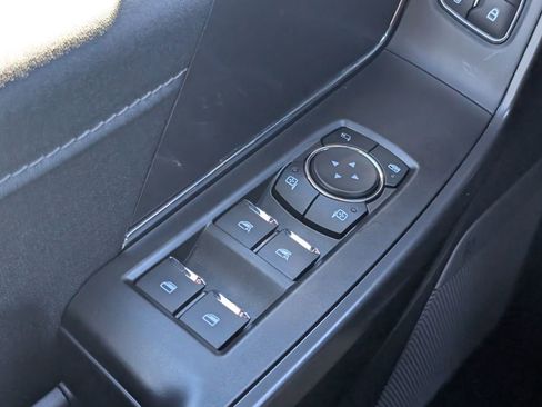 Used 2025 Ford F150 Lariat w/ Equipment Group 501A Mid image 11