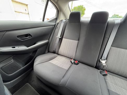 Used 2025 Nissan Sentra SV FWD image 33