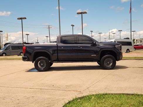 Used 2023 GMC Sierra 1500 AT4 w/ AT4 Preferred Package AWD/4WD image 7