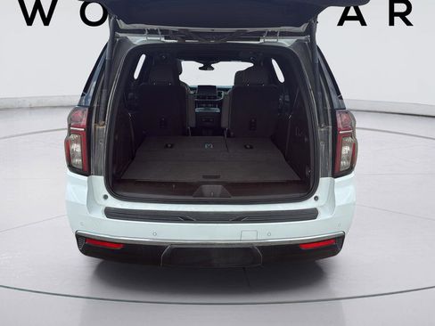 Used 2021 Chevrolet Tahoe LT w/ LT Signature Package RWD image 19