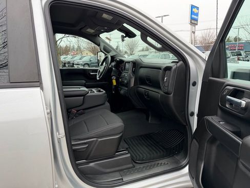 Used 2022 Chevrolet Silverado 2500 Custom w/ Custom Convenience Package image 24