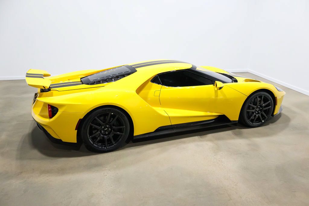 Used 2020 Ford GT Carbon Series RWD image 72