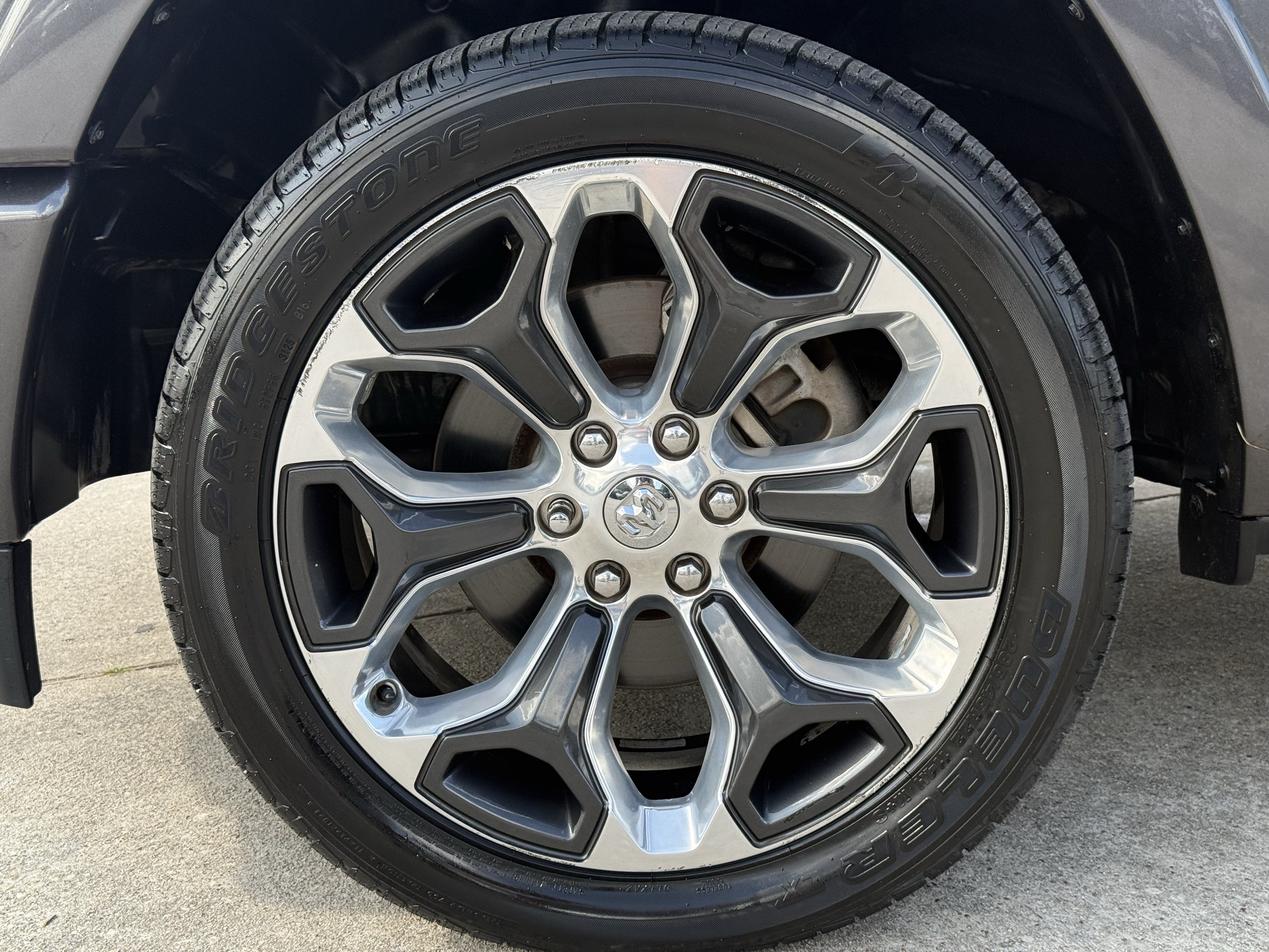 Used 2019 RAM 1500 Limited w/ Advanced Safety Group AWD/4WD image 12