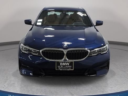 Used 2019 BMW 330i xDrive Sedan w/ Premium Package AWD/4WD image 3