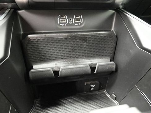 Used 2021 RAM 1500 Laramie w/ Sport Appearance Package AWD/4WD image 29