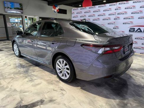 Used 2022 Toyota Camry LE image 6