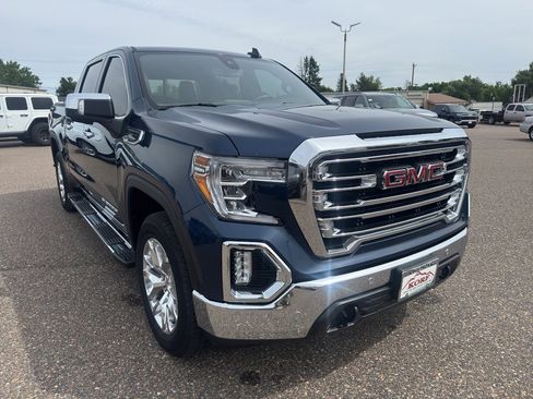 Used 2021 GMC Sierra 1500 SLT w/ SLT Convenience Package AWD/4WD image 4