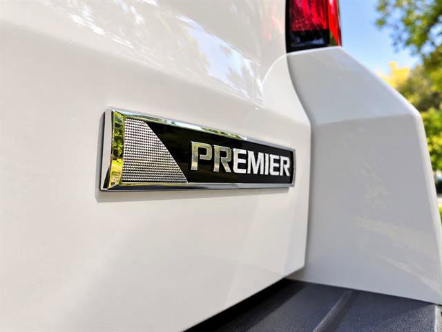 Used 2018 Chevrolet Suburban Premier AWD/4WD image 9