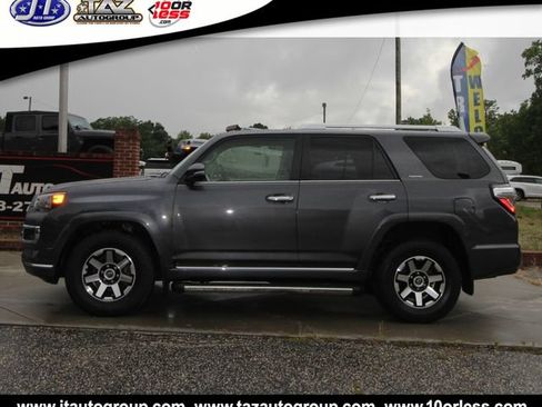 Used 2021 Toyota 4Runner Limited AWD/4WD image 4