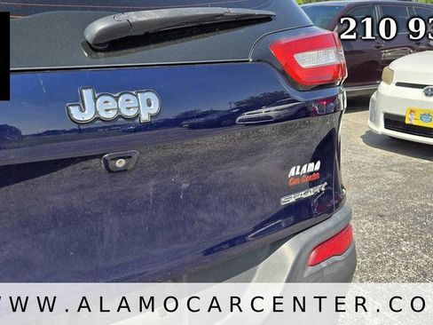 Used 2015 Jeep Cherokee Sport w/ Sport Appearance Group FWD image 11