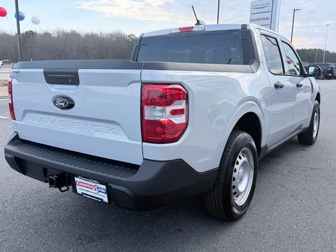 Used 2025 Ford Maverick XL image 6