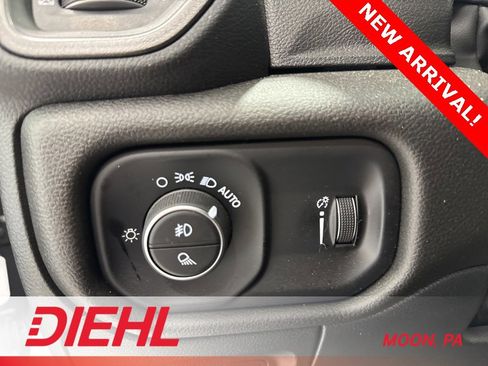 Certified 2025 RAM 1500 Tradesman w/ Night Edition image 19