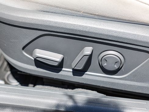 Used 2023 Hyundai Sonata SEL w/ Preferred Accessory Package FWD image 10