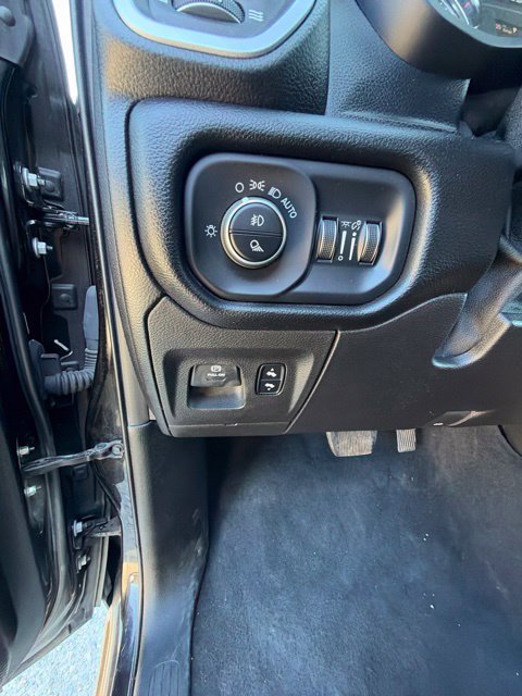 Used 2019 RAM 1500 Big Horn AWD/4WD image 46