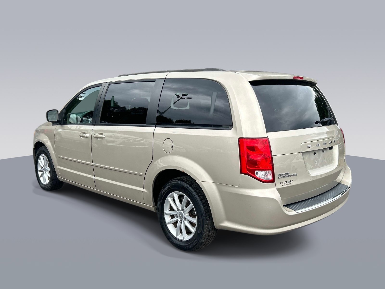 Used 2014 Dodge Grand Caravan SXT FWD image 5