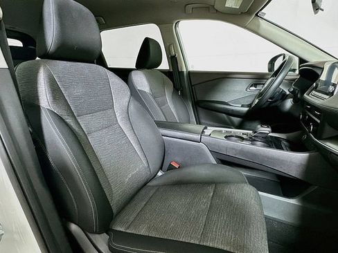 Used 2023 Nissan Rogue SV FWD image 27