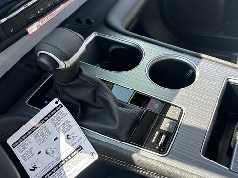 New 2026 Toyota Sienna XLE FWD image 22