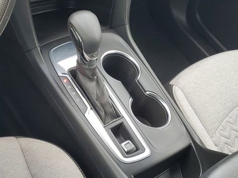 Used 2023 Chevrolet Equinox LS image 21