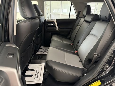 Used 2024 Toyota 4Runner SR5 Premium image 31