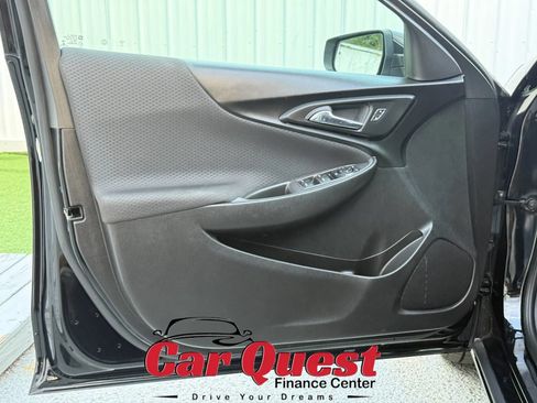 Used 2023 Chevrolet Malibu LT FWD image 11