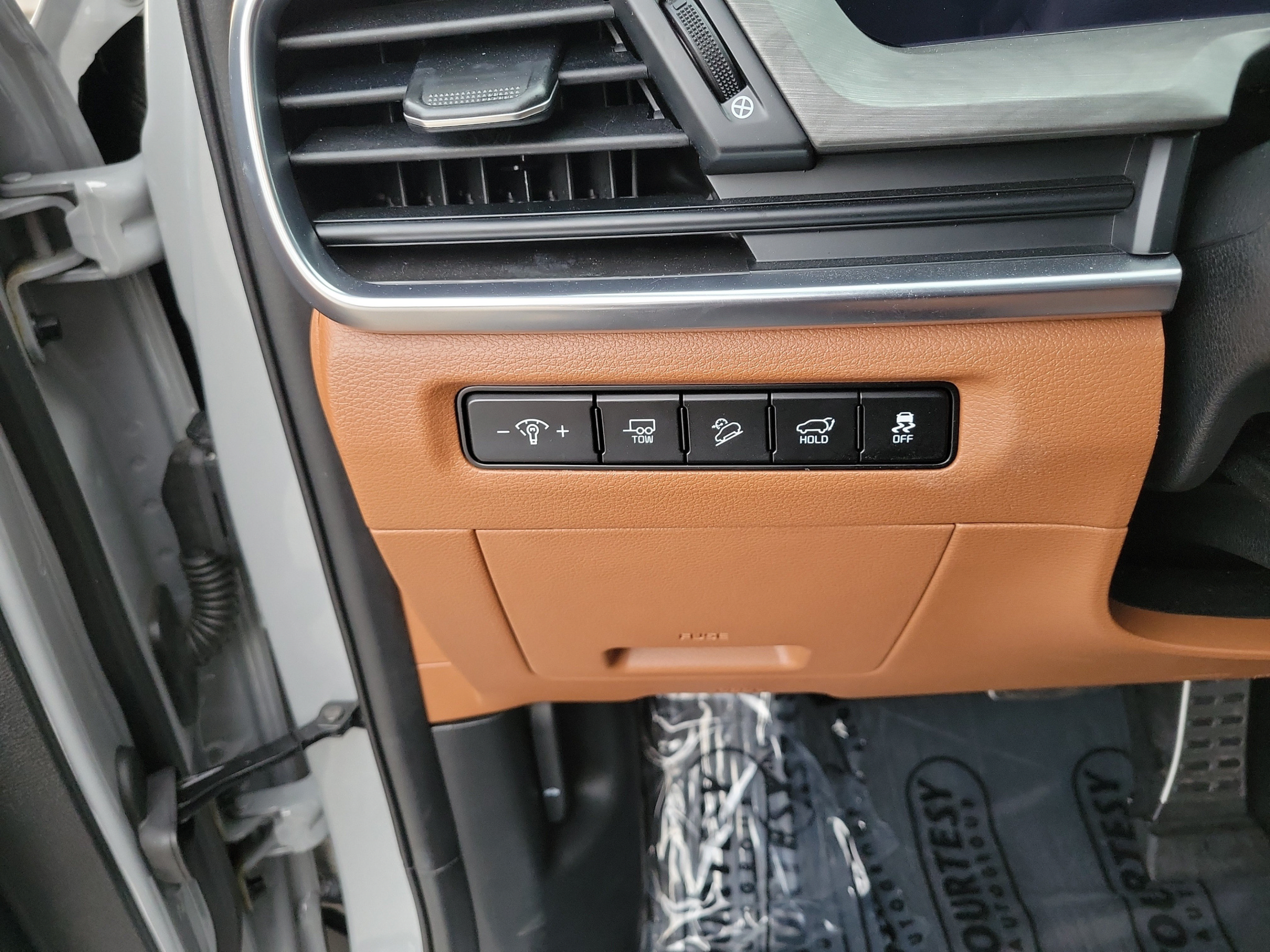 Certified 2024 Kia Telluride SX Prestige X-Line AWD/4WD image 26