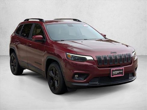 Used 2020 Jeep Cherokee Latitude Plus image 3