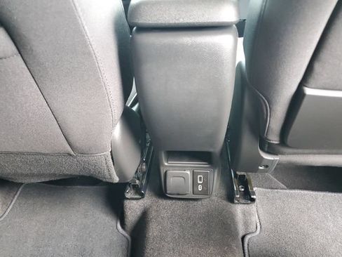 Certified 2023 Chevrolet TrailBlazer LT w/ Convenience Package AWD/4WD image 20