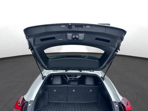Used 2022 Lexus UX 250h w/ Accessory Package (Z2) AWD/4WD image 12