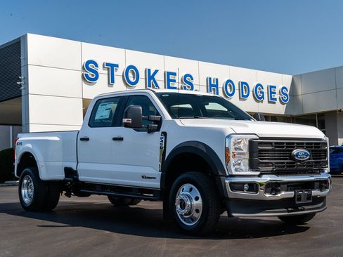 New 2026 Ford F450 XL w/ 360-Degree Camera Package AWD/4WD image 1