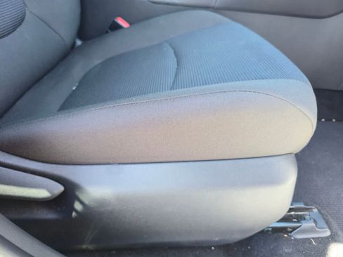 Used 2023 Toyota RAV4 LE AWD/4WD image 13