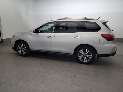 Used 2017 Nissan Pathfinder SL w/ SL Premium Package AWD/4WD image 3