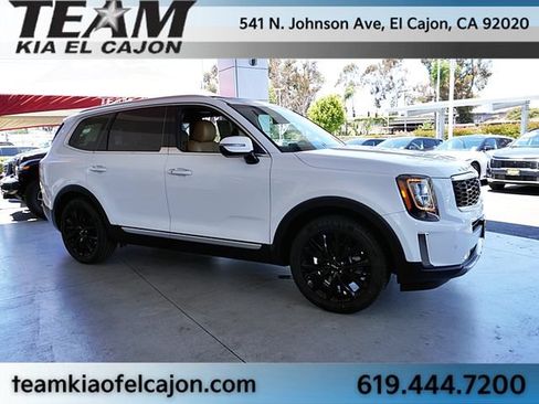 Certified 2022 Kia Telluride SX w/ Towing Package FWD image 10