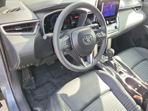 Used 2024 Toyota Corolla Cross AWD Hybrid w/ Convenience Package image 24